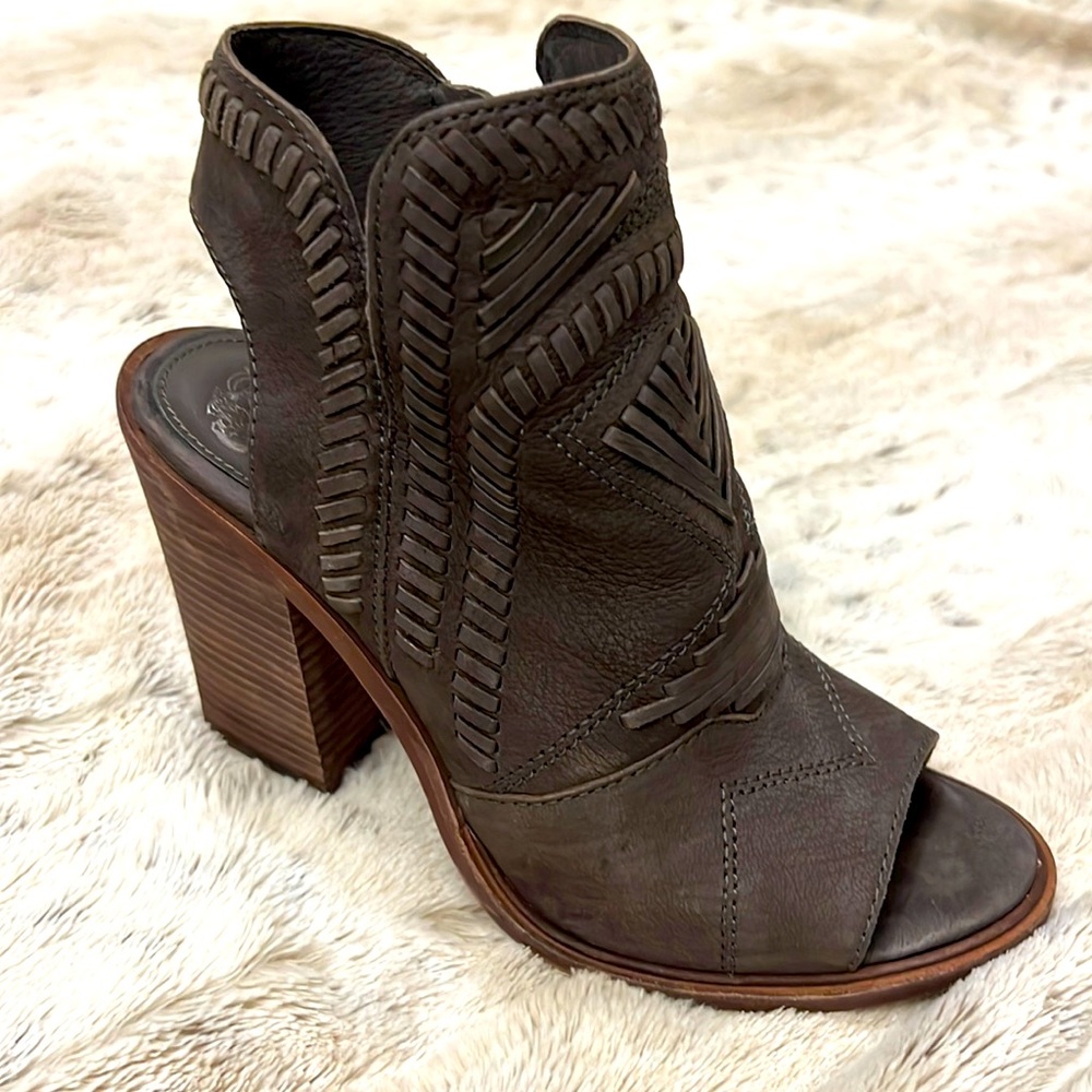 Vince Camuto Karinta block heal bootie